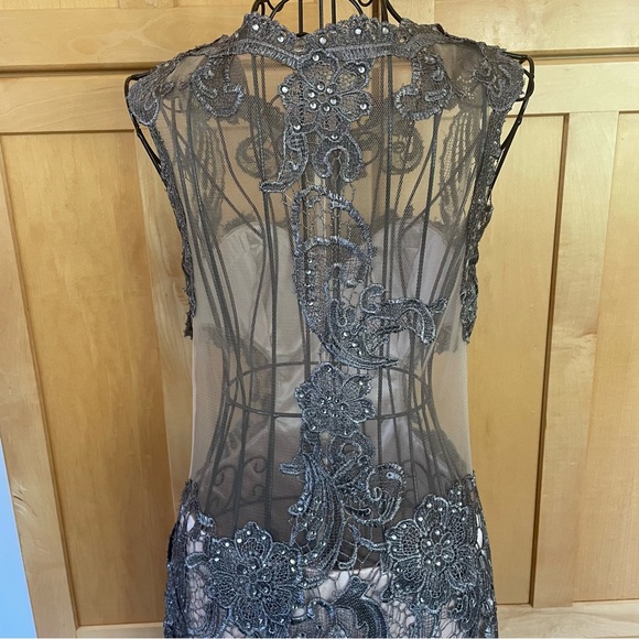 Dave & Johnny intricately lace and bling detail mesh short sleeve Dress size 7 - Picture 11 of 16